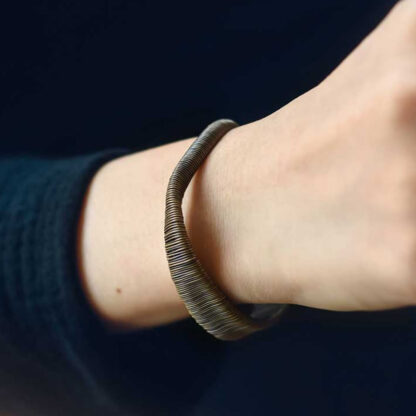 Simple Design Wrapped Copper Luck Wealth Adjustable Cuff Bracelet - 图片 9