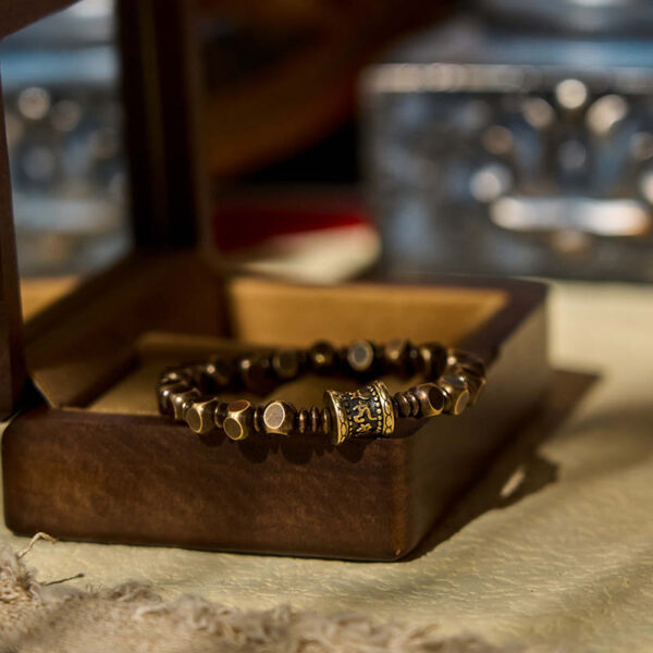 Tibetan Om Mani Padme Hum Carved Copper Brass Amulet Focus Bracelet - 图片 4