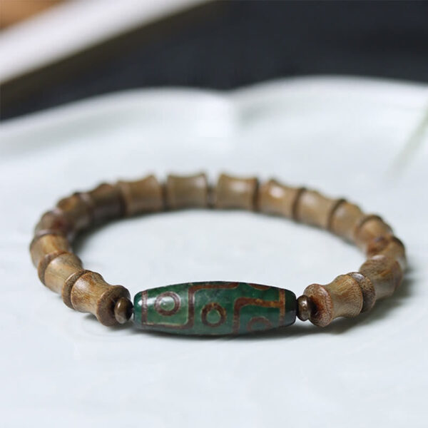 Tibetan Nine-Eye Dzi Bead Green Sandalwood Peace Bracelet