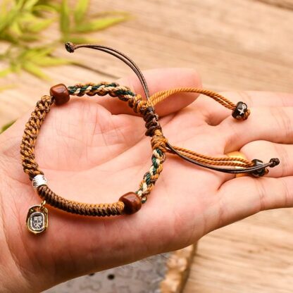 Handmade Tibetan Zakiram Goddess Of Wealth Wood Protection Braided Bracelet - 图片 2