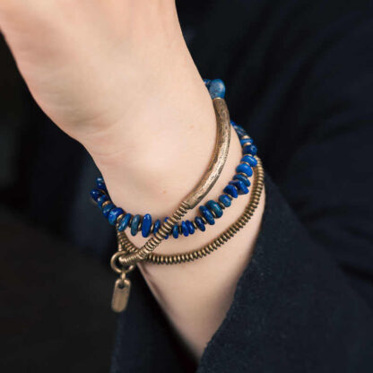 Irregular Shape Triple Wrap Lazurite Balance Bracelet - 图片 9