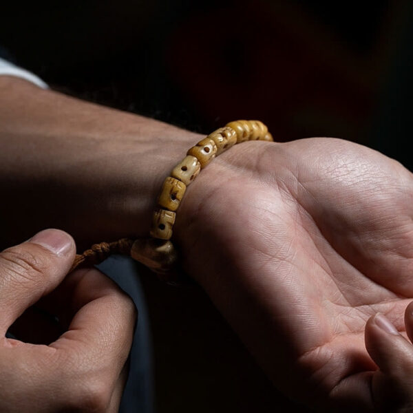 Tibetan Yak Bone The Lord Of The Corpse Forest Keep Away Evil Spirits Bracelet - 图片 16