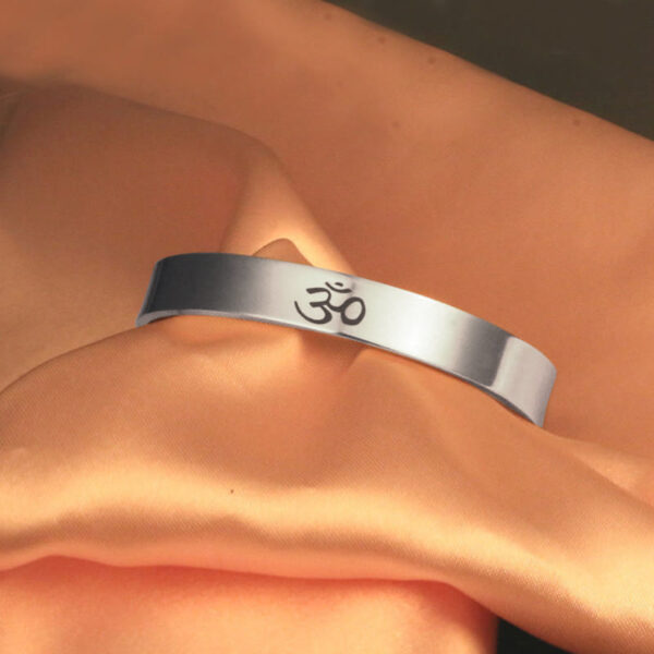 Buddha Stones Tibetan OM Symbol Mindfulness Cuff Bracelet Bangle - 图片 7