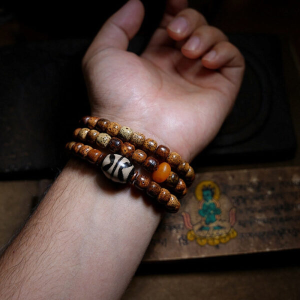 Tibetan Bodhi Seed Amber Dzi Bead Agate Zakiram Goddess of Wealth Beads Triple Wrap Bracelet - 图片 4