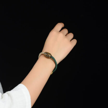 Handmade Tibetan Nine-Eye Dzi Bead Wealth Rope Bracelet - 图片 8
