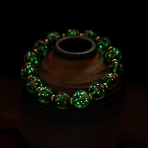 Gold Swallowing Beast Family Charm Luminous Fluorescent Liuli Glass Bead Success Bracelet - 图片 15