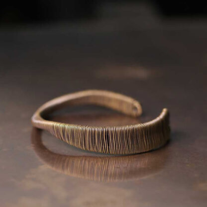 Simple Design Wrapped Copper Luck Wealth Adjustable Cuff Bracelet - 图片 3