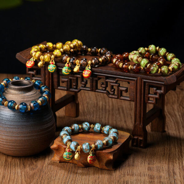 Gold Swallowing Beast Family Charm Liuli Glass Bead Fortune Bracelet - 图片 2