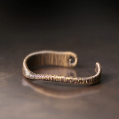 Simple Design Wrapped Copper Luck Wealth Adjustable Cuff Bracelet - 图片 2