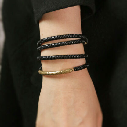 Ebony Wood Copper Balance Multilayered Bracelet - 图片 15